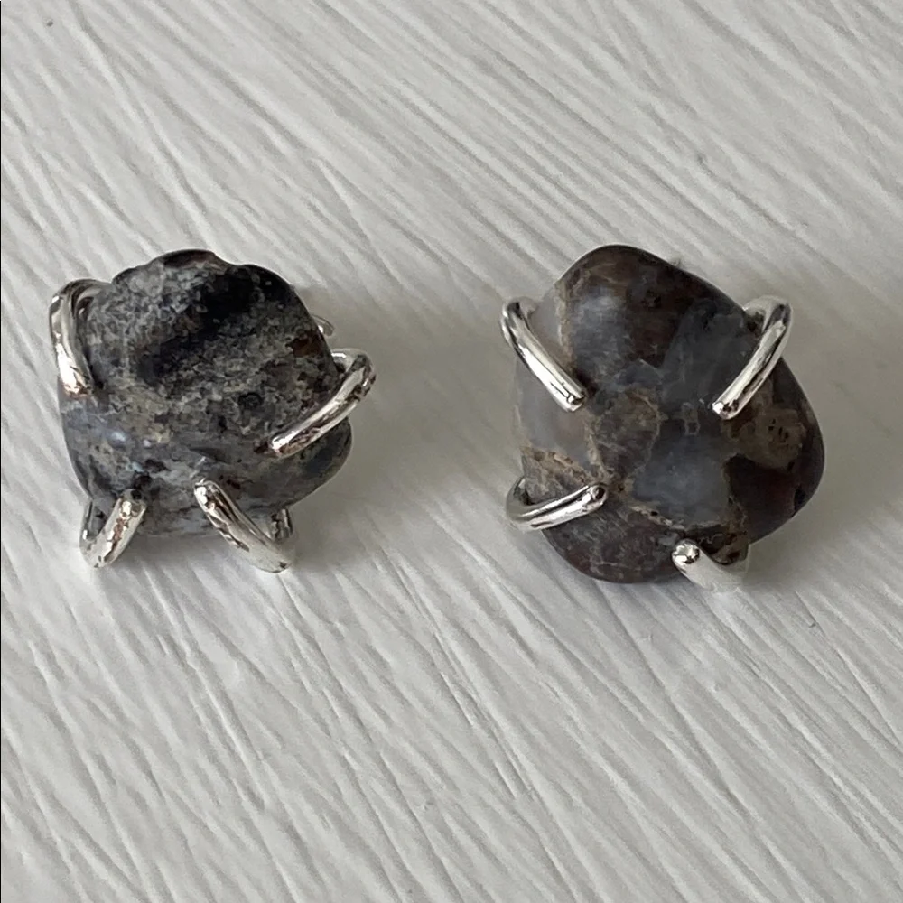 Handmade Raw Black Gray Agate Stud Earrings 925 Sterling Silver Long Prong